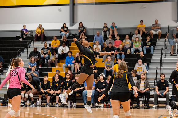 2023.10.23 FHS Volleyball District Championship-42