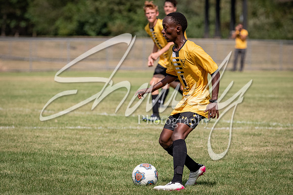 2021.08.27 FHS Boys Soccer00391