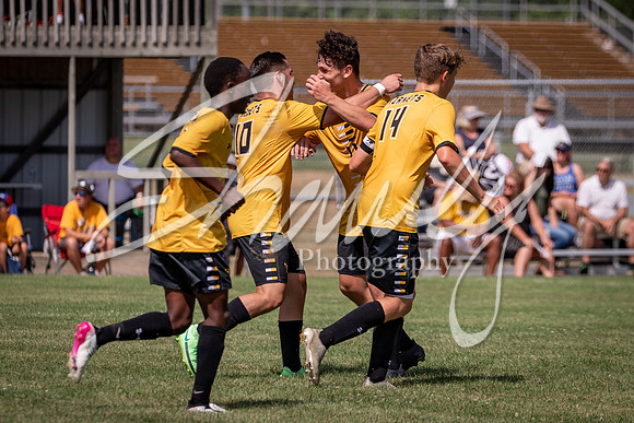 2021.08.27 FHS Boys Soccer01562