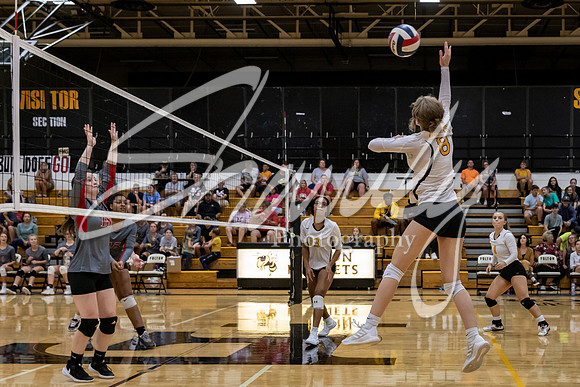 2021.08.30 FHS Volleyball Vs. Mexico03040