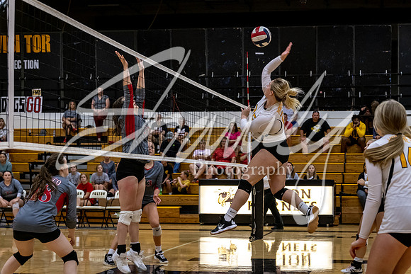 2021.08.30 FHS Volleyball Vs. Mexico05064