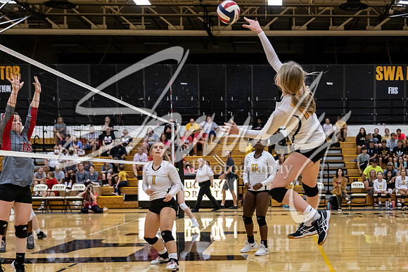 2021.08.30 FHS Volleyball Vs. Mexico02157