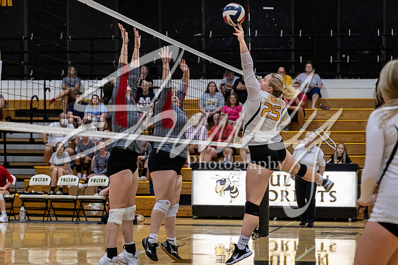 2021.08.30 FHS Volleyball Vs. Mexico02289