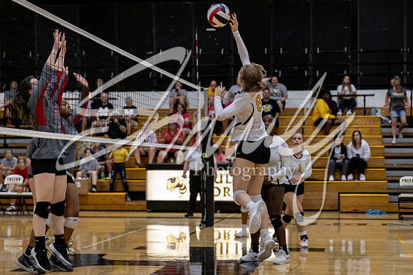 2021.08.30 FHS Volleyball Vs. Mexico04120