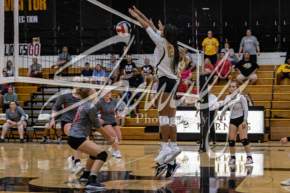 2021.08.30 FHS Volleyball Vs. Mexico04492