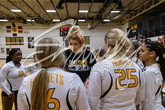 2021.08.30 FHS Volleyball Vs. Mexico04871