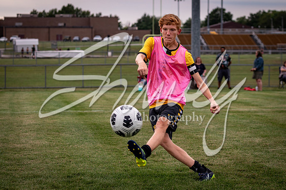 2021.09.02 FHS Boys Soccer Vs. Mexico01691