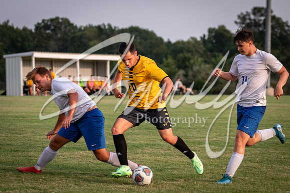 2021.09.07 FHS Boys Soccer Vs. Boonville00500