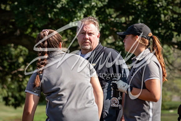 2021.09.09 FHS Girls Golf00015