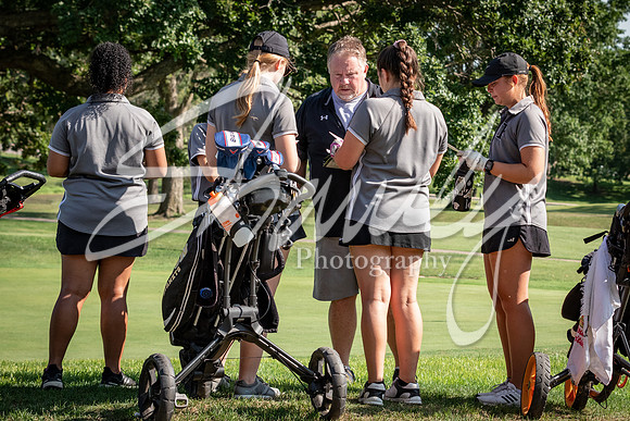 2021.09.09 FHS Girls Golf00022