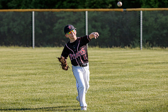 2022.05.16 Pirates Vs. Show1695