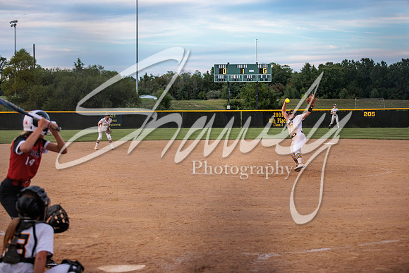 2022.09.01 FHS Softball Vs. Marshall2508