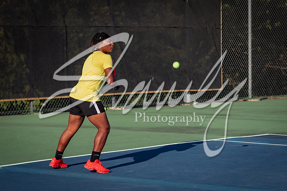 2021.09.20 FHS Girls Tennis00127