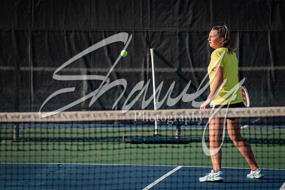 2021.09.20 FHS Girls Tennis00273