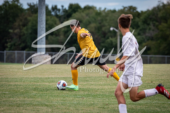 2021.09.21 FHS Boys Soccer Vs. Kirksville00345