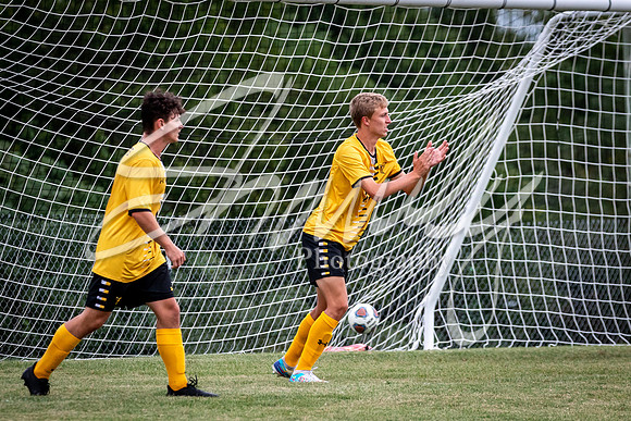 2021.09.21 FHS Boys Soccer Vs. Kirksville00761