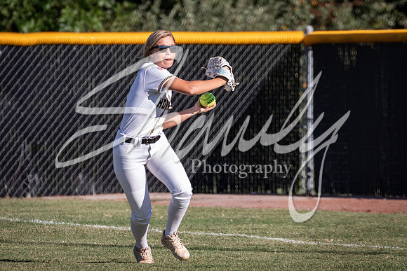 2021.09.23 FHS Softball Vs. Marshall-00464