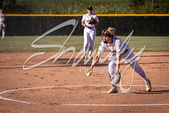 2021.09.23 FHS Softball Vs. Marshall-00213