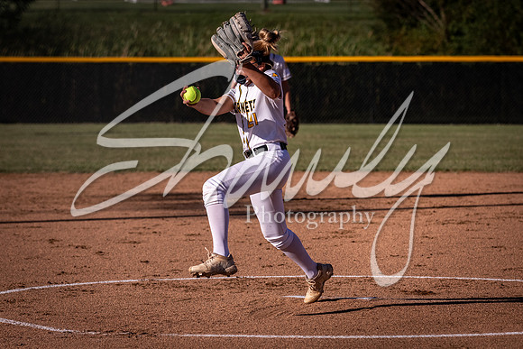 2021.09.23 FHS Softball Vs. Marshall-00231
