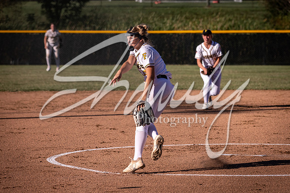 2021.09.23 FHS Softball Vs. Marshall-00236
