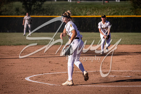 2021.09.23 FHS Softball Vs. Marshall-00237