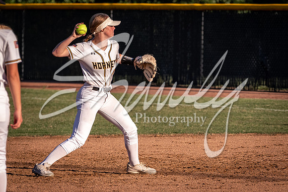 2021.09.23 FHS Softball Vs. Marshall-00399