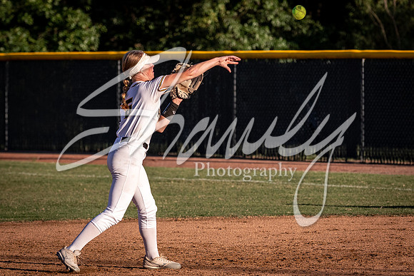 2021.09.23 FHS Softball Vs. Marshall-00402
