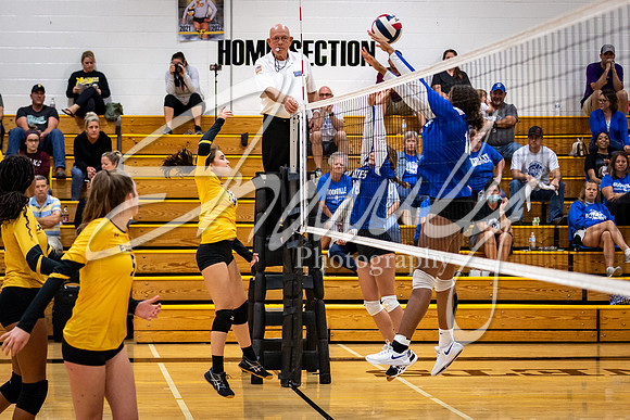 2021.09.30 FHS Volleyball Vs. Boonville-01062