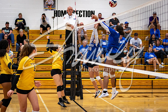 2021.09.30 FHS Volleyball Vs. Boonville-01063