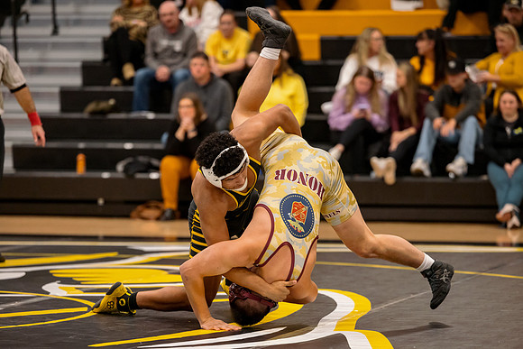 2023.11.27 FHS Wrestling Tri01261