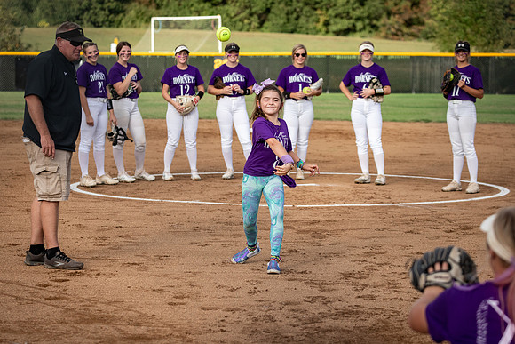 2021.10.07 FHS Softball Vs. Mexico-5