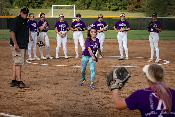 2021.10.07 FHS Softball Vs. Mexico-9