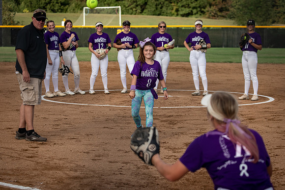 2021.10.07 FHS Softball Vs. Mexico-11