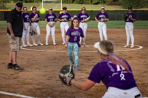2021.10.07 FHS Softball Vs. Mexico-12