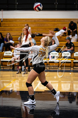 2021.10.07 FHS Volleyball Vs. Kirksville-01670
