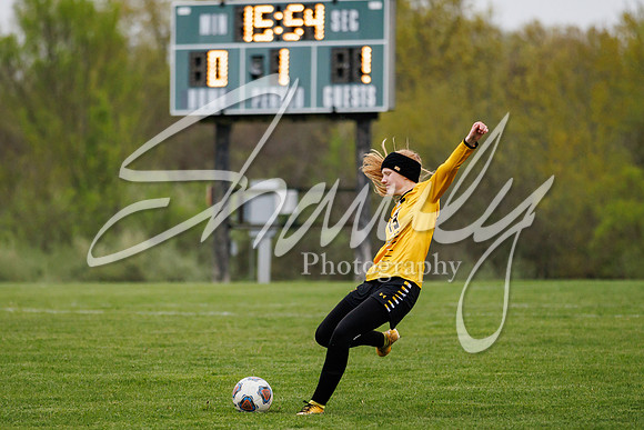 2022.05.03 FHS Girls Soccer Vs. Osage1260