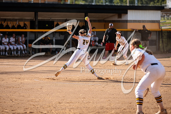2022.09.01 FHS Softball Vs. Marshall1883