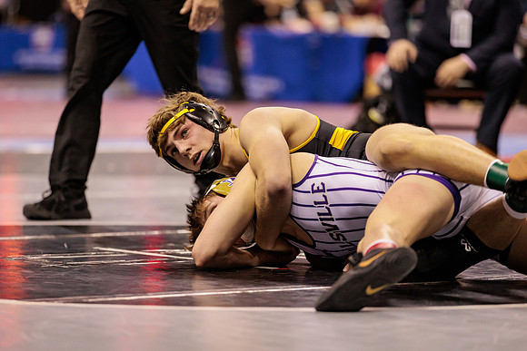 2022.02.19 MSHSAA State Wrestling 138lb Championship0461
