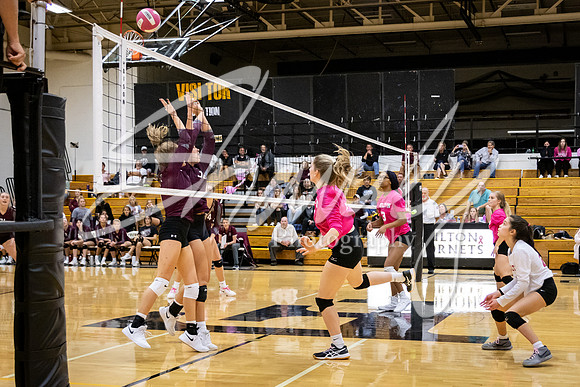 2021.10.18 FHS Volleyball Vs. Osage-02313