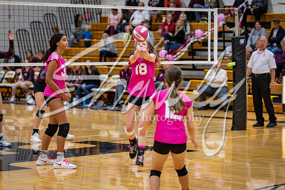 2021.10.18 FHS Volleyball Vs. Osage-00031