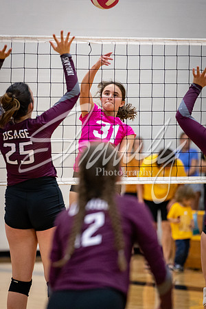 2021.10.18 FHS Volleyball Vs. Osage-00171