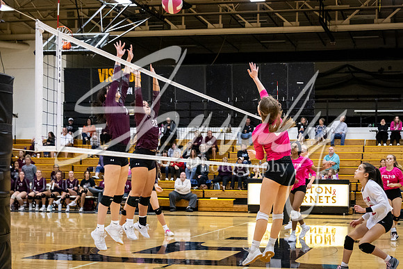 2021.10.18 FHS Volleyball Vs. Osage-00962