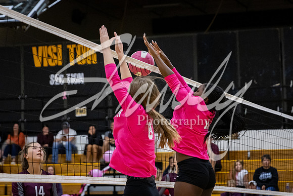 2021.10.18 FHS Volleyball Vs. Osage-01037