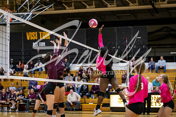 2021.10.18 FHS Volleyball Vs. Osage-01109