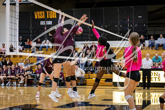 2021.10.18 FHS Volleyball Vs. Osage-01111