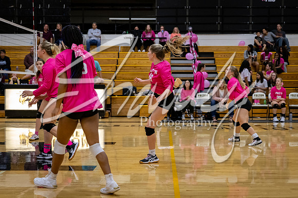 2021.10.18 FHS Volleyball Vs. Osage-01180
