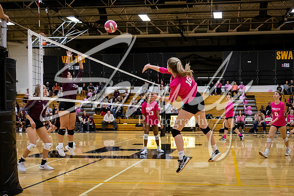 2021.10.18 FHS Volleyball Vs. Osage-01235