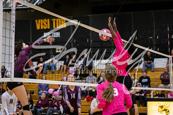2021.10.18 FHS Volleyball Vs. Osage-01347