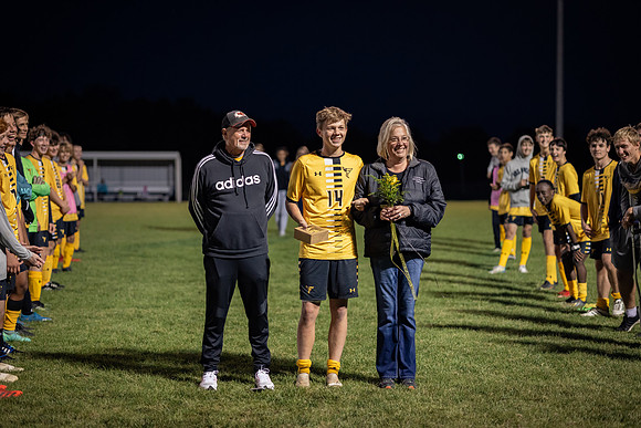 2021.10.21 FHS Soccer Vs. Moberly-02843