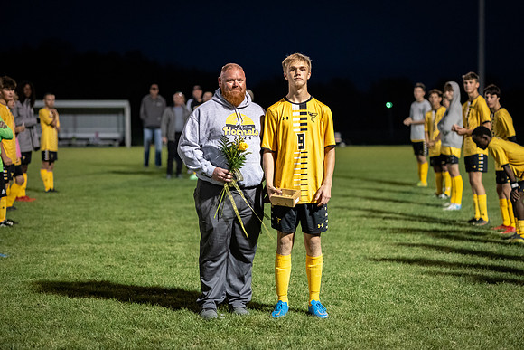 2021.10.21 FHS Soccer Vs. Moberly-02684